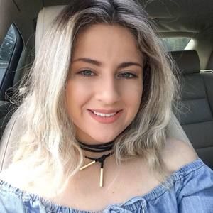 Meet your Posher, Letícia